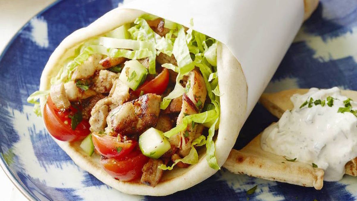 Shawarma Ceria: Rasa Timur Tengah yang Menggoda di Jantung Cilacap